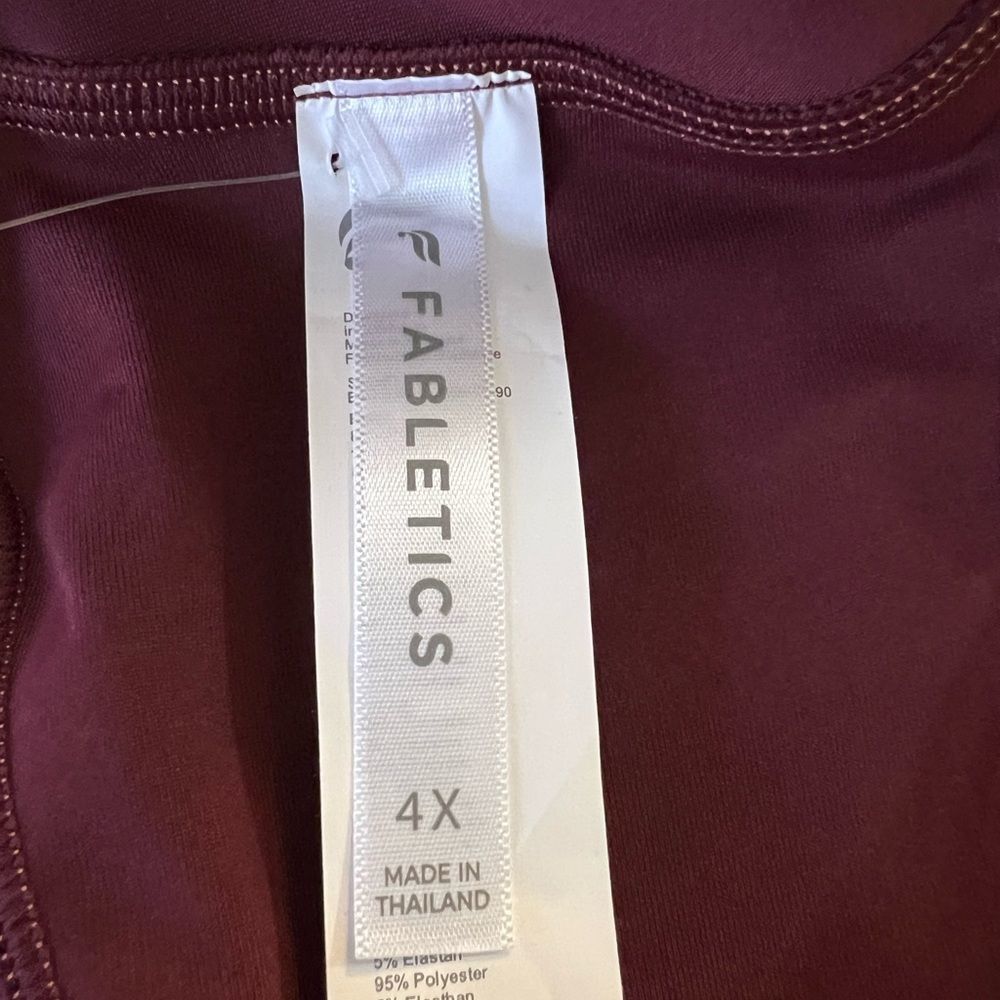 Fabletics NWT Merlot/Coral Barrier Scuba Low Impact Bra Plus Size 4X Front Zip - Picture 5 of 7